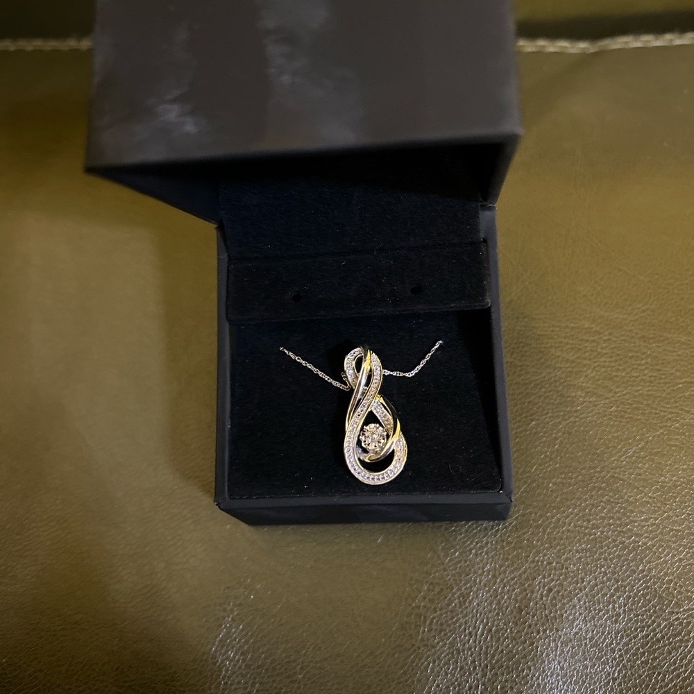 ZALES brand new diamond infinity necklace